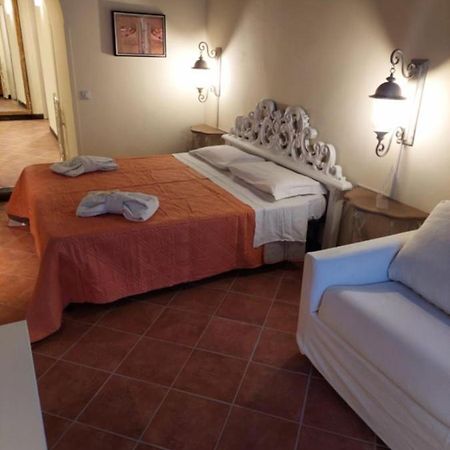 Casa Vacanze Campo De' Fiori Rzym Zewnętrze zdjęcie