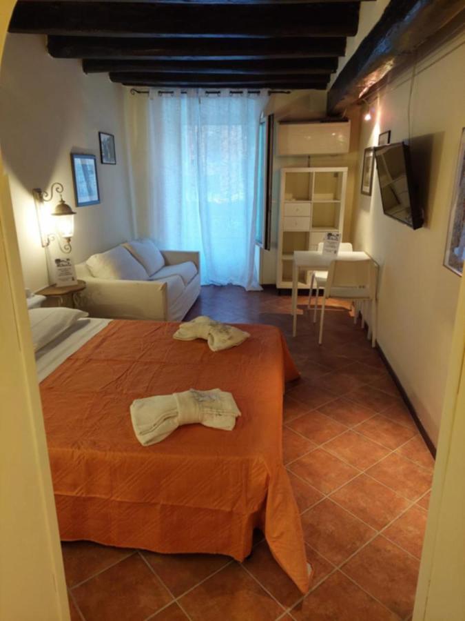 Casa Vacanze Campo De' Fiori Rzym Zewnętrze zdjęcie